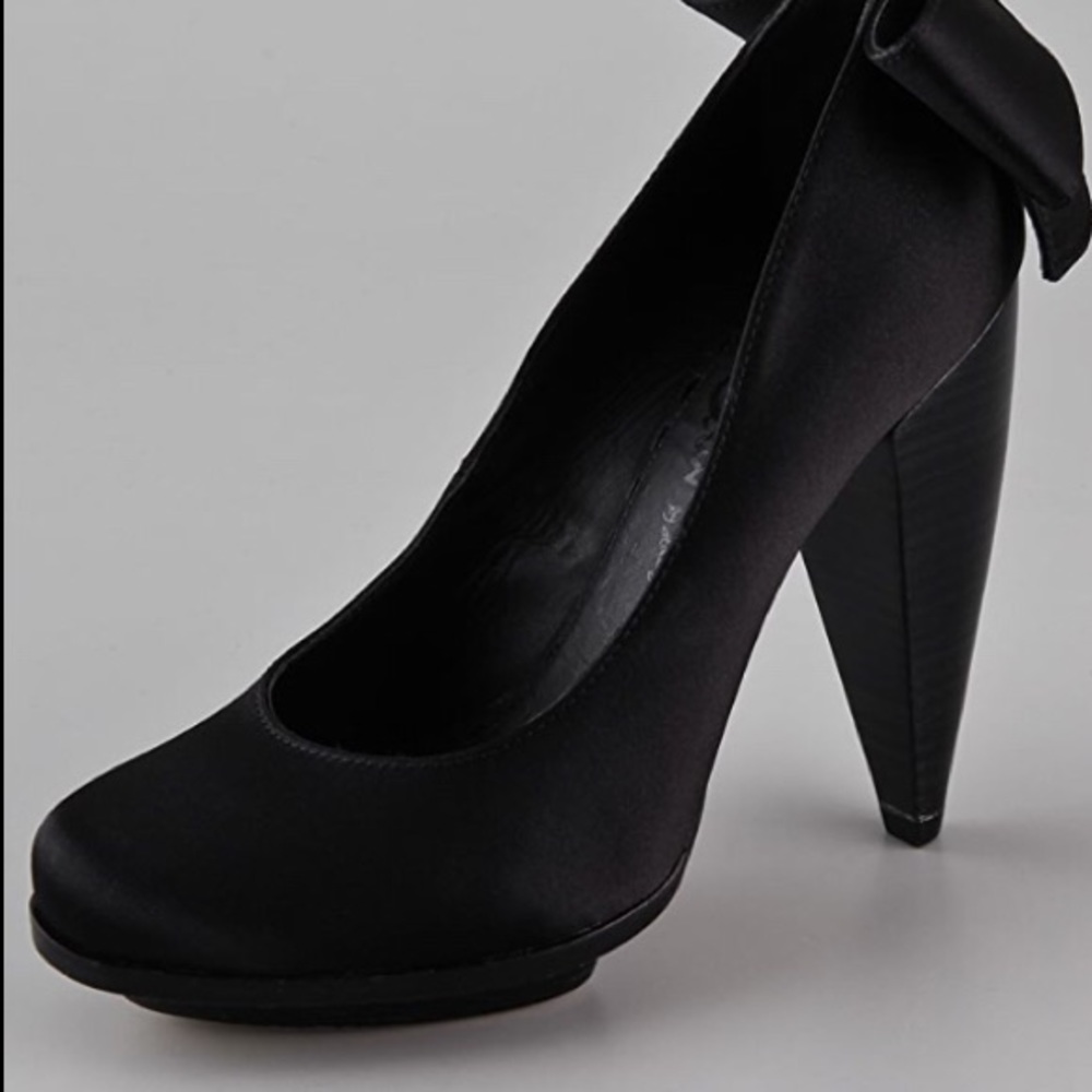 Alice + Olivia Satin Bow Pumps